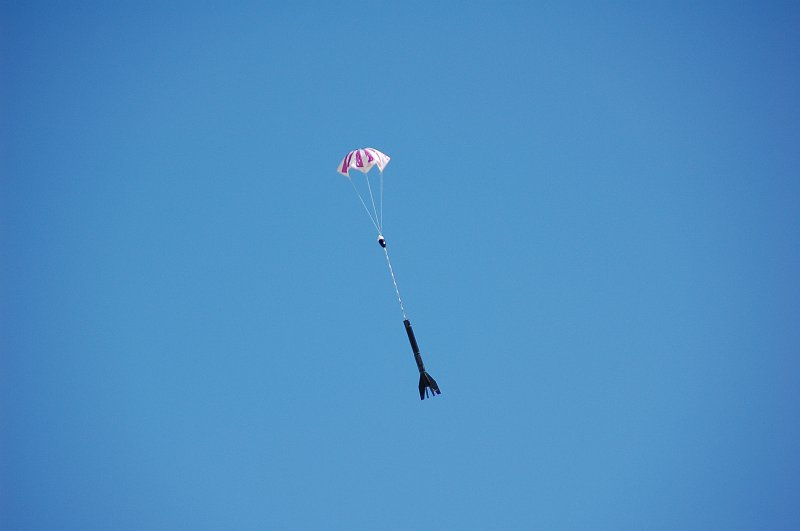 DSC_0746.JPG - A nice flight: Big Bertha under canopy.